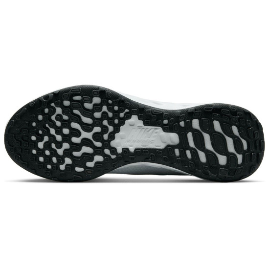 Nike Revolution 6 NN